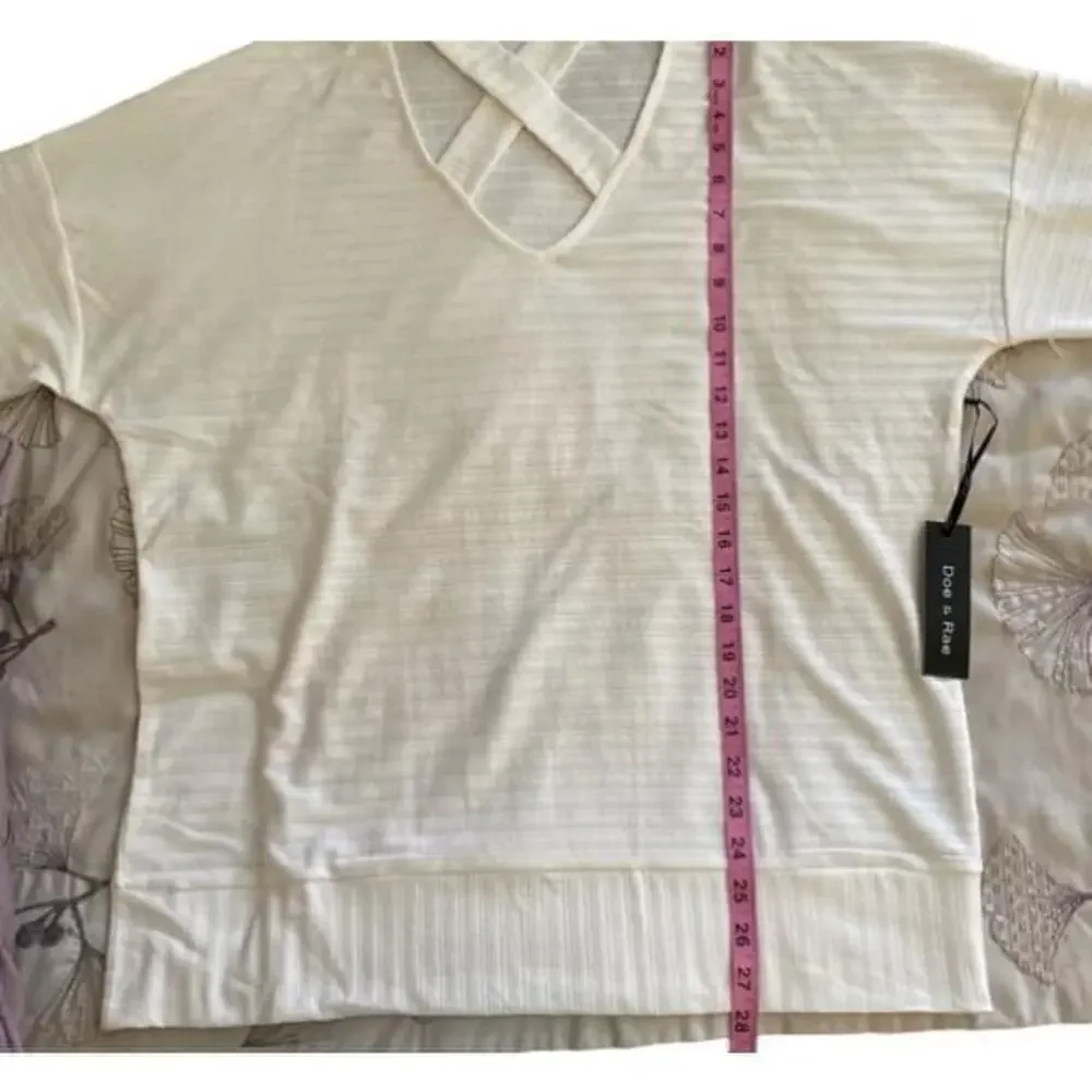 NWT Doe & Rae Off White Crisscross V Neck Top Size Large